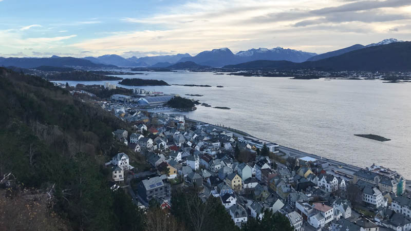 Blick vom Berg Aksla auf Ålasund