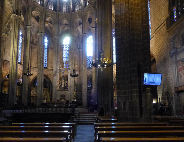 Barcelona La Catedral de la Santa Creu i Santa Eulàlia
