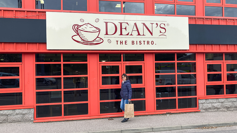 Deans Cafe